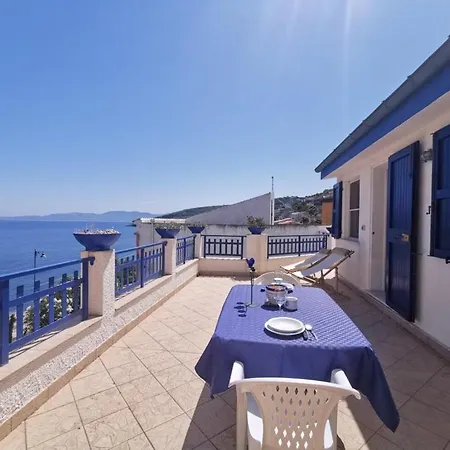 Penthouse With Wonderful Panoramic View アパート