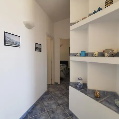 アパート Penthouse With Wonderful Panoramic View カステルサルド