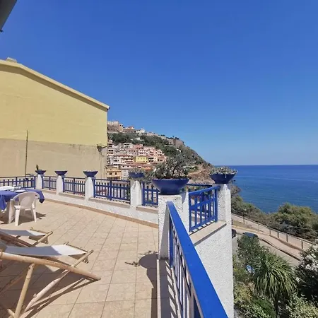 Penthouse With Wonderful Panoramic View * カステルサルド